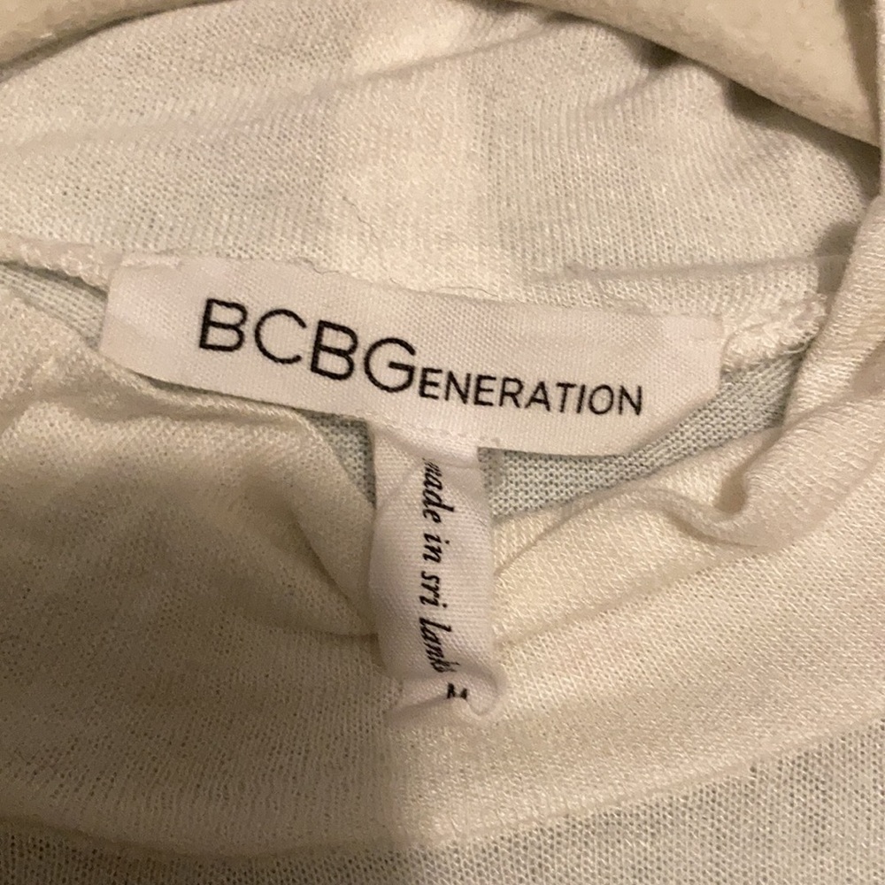 Woman - Picture 3 of 3